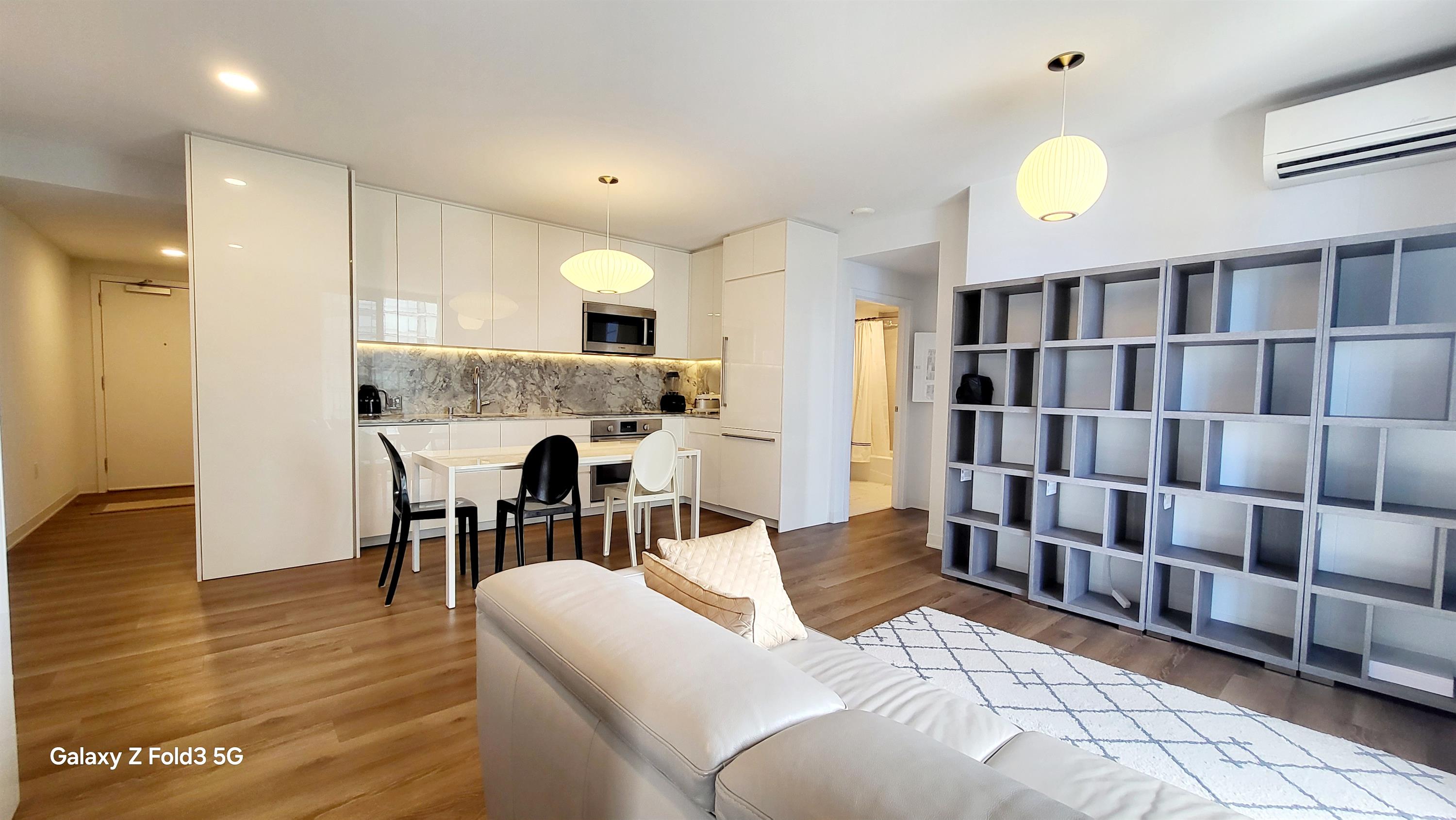 987 Queen Street #3412 - 3412